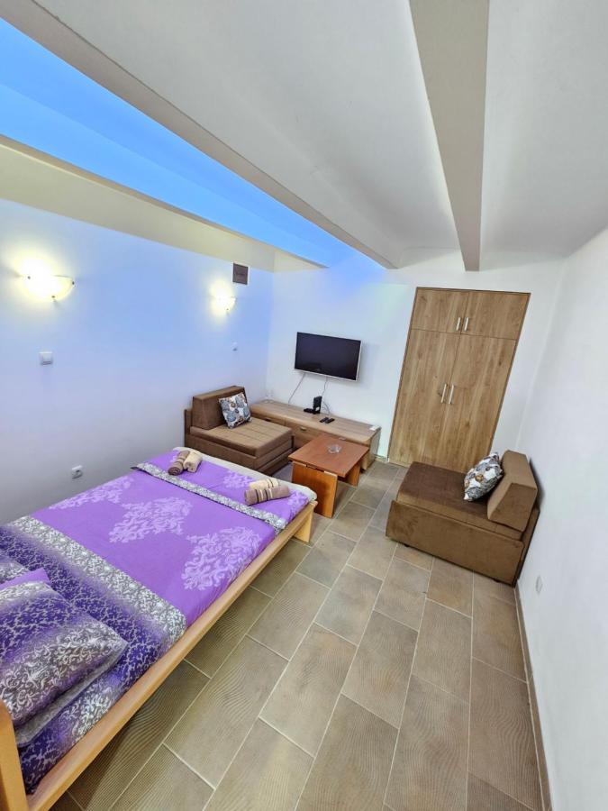 Booking Apartments Alone 1 Bělehrad Exteriér fotografie