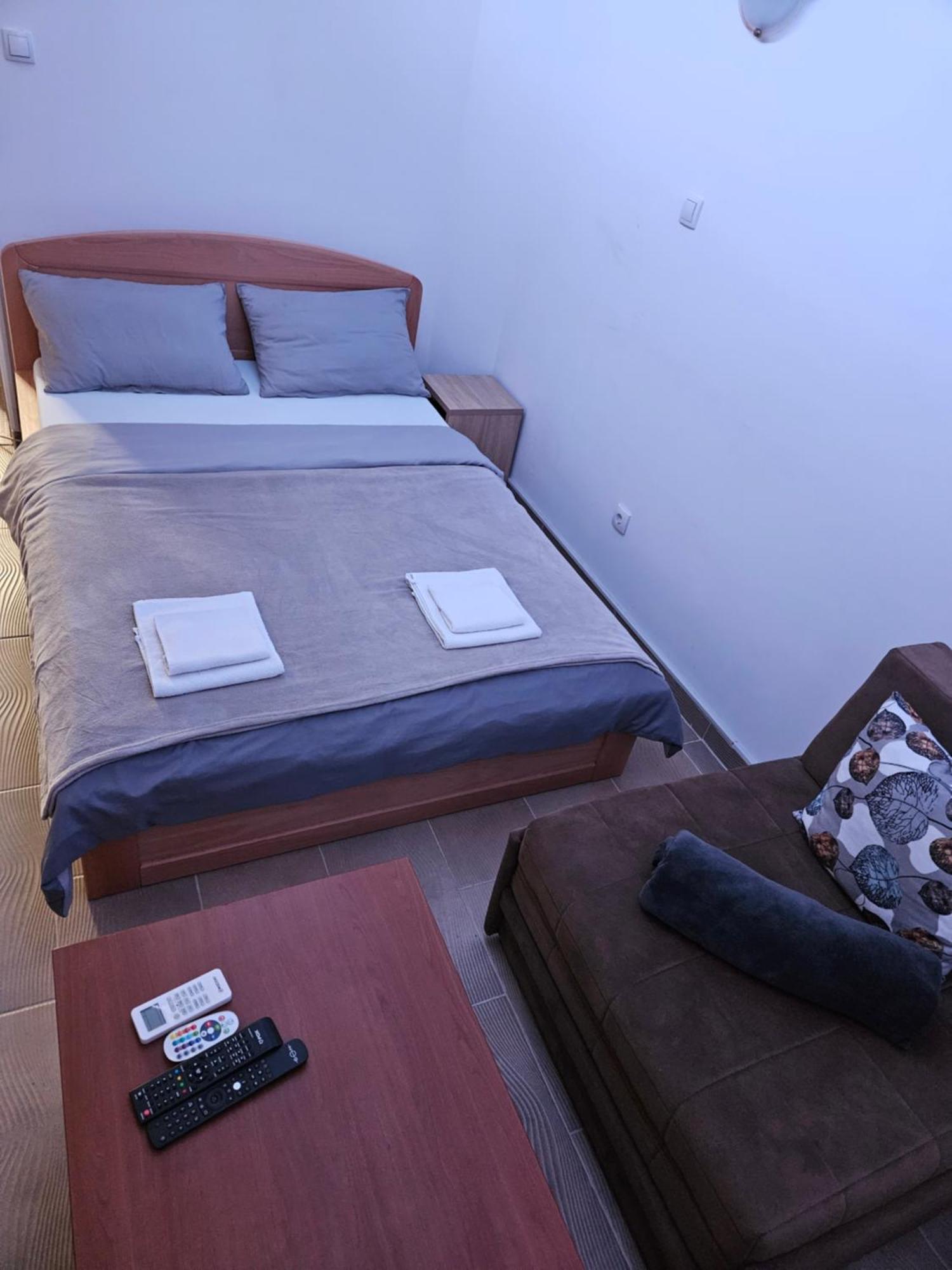 Booking Apartments Alone 1 Bělehrad Exteriér fotografie